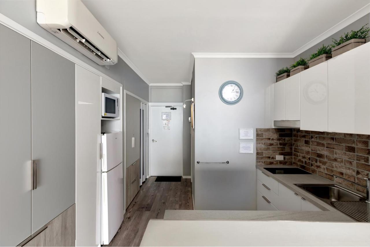 Ocean View 16A Studio Pool & Spa Wi-Fi 에일리비치 외부 사진